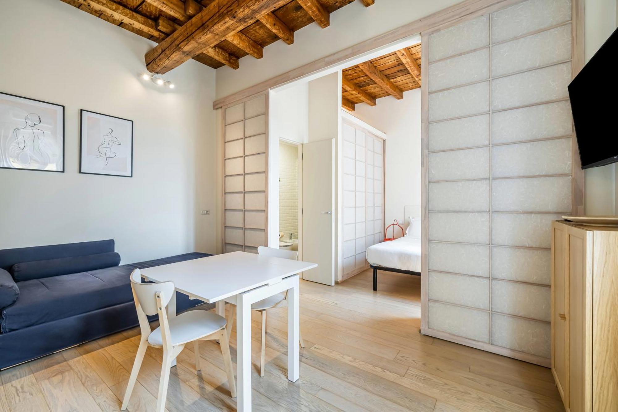 Relstay - Navigli - 1Br Милан Экстерьер фото