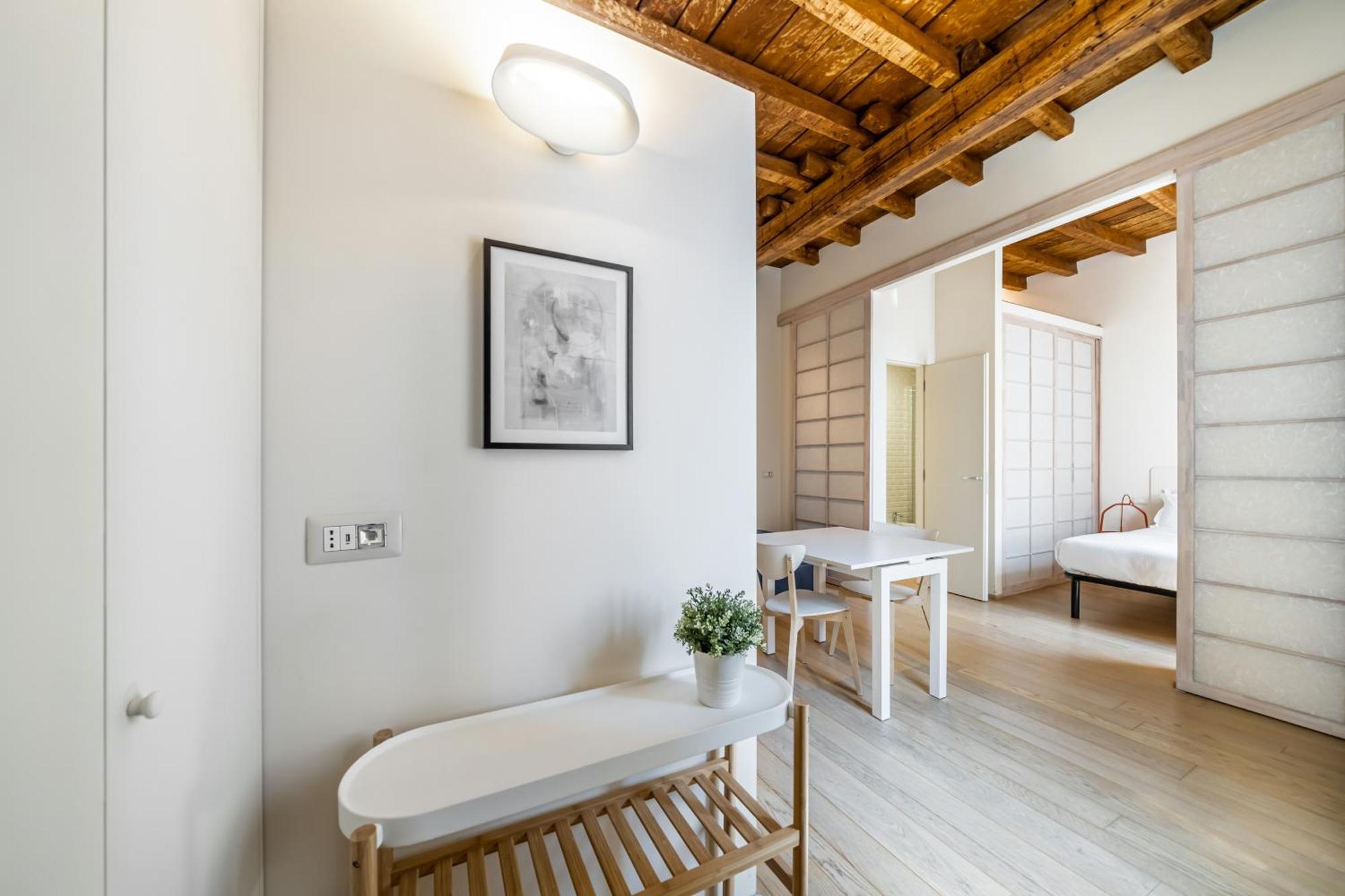 Relstay - Navigli - 1Br Милан Экстерьер фото